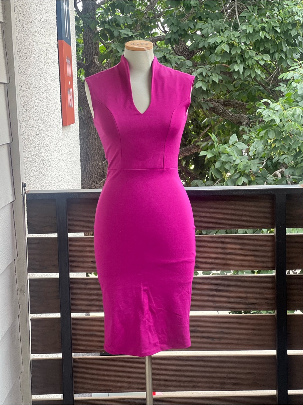 ROLLA'S Fuchsia Midi Sheath Dress with Notch Neckline
